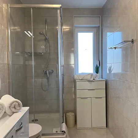 Yacht Apartman