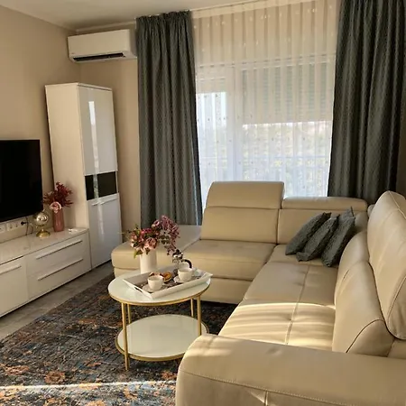 Yacht Apartman