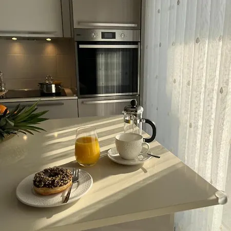Yacht Apartman *