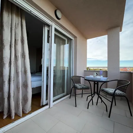Yacht Apartman