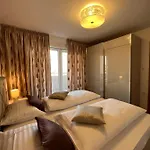 Yacht Appartement *
